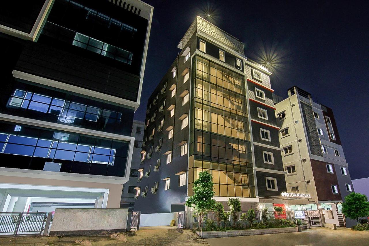 Oyo Townhouse 034 -Halcyon Hitech City Road Hyderabad Ngoại thất bức ảnh