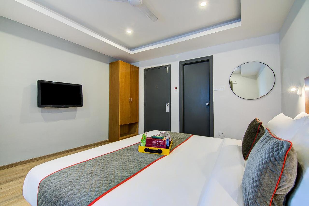 Oyo Townhouse 034 -Halcyon Hitech City Road Hyderabad Ngoại thất bức ảnh