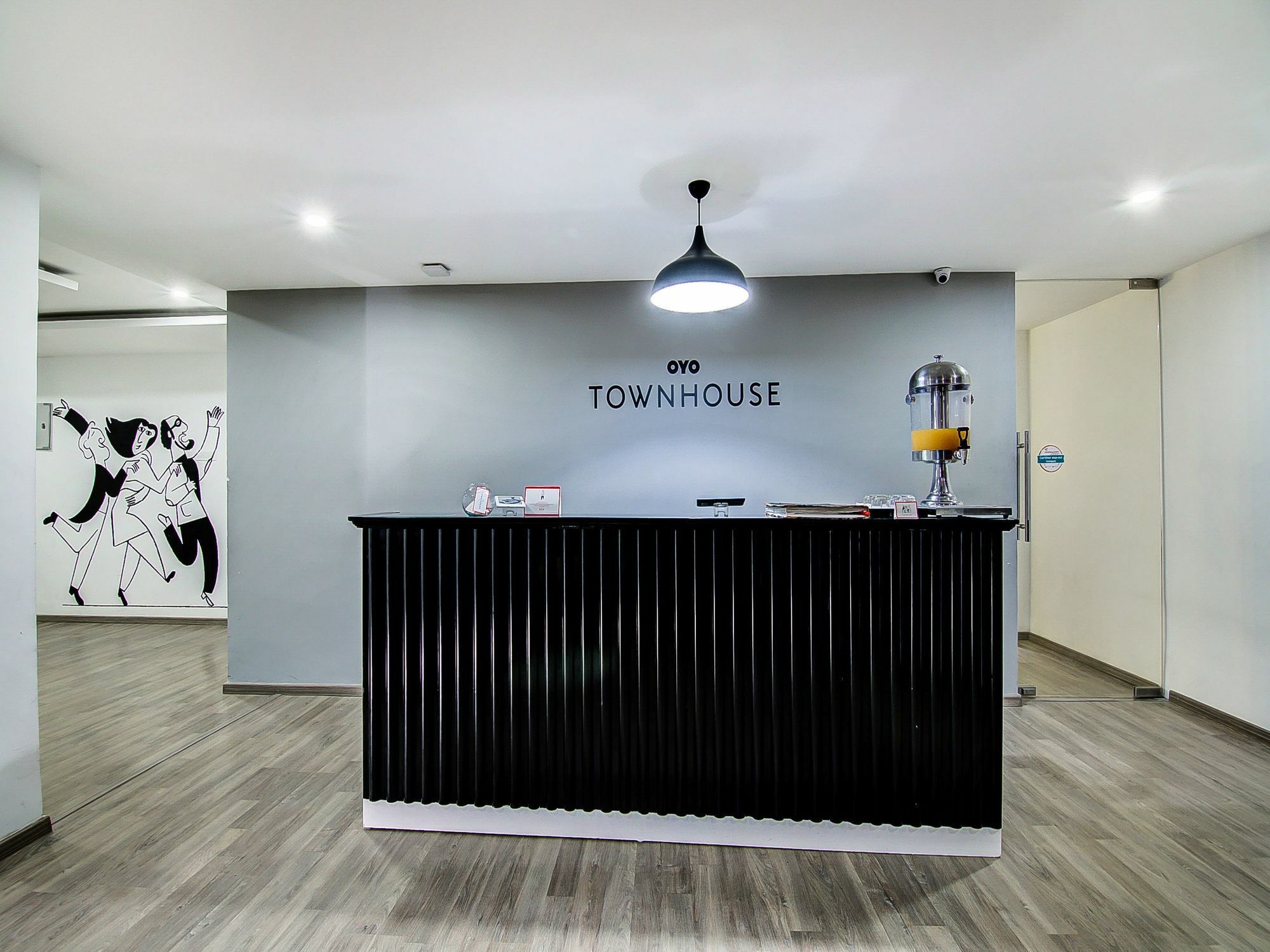 Oyo Townhouse 034 -Halcyon Hitech City Road Hyderabad Ngoại thất bức ảnh