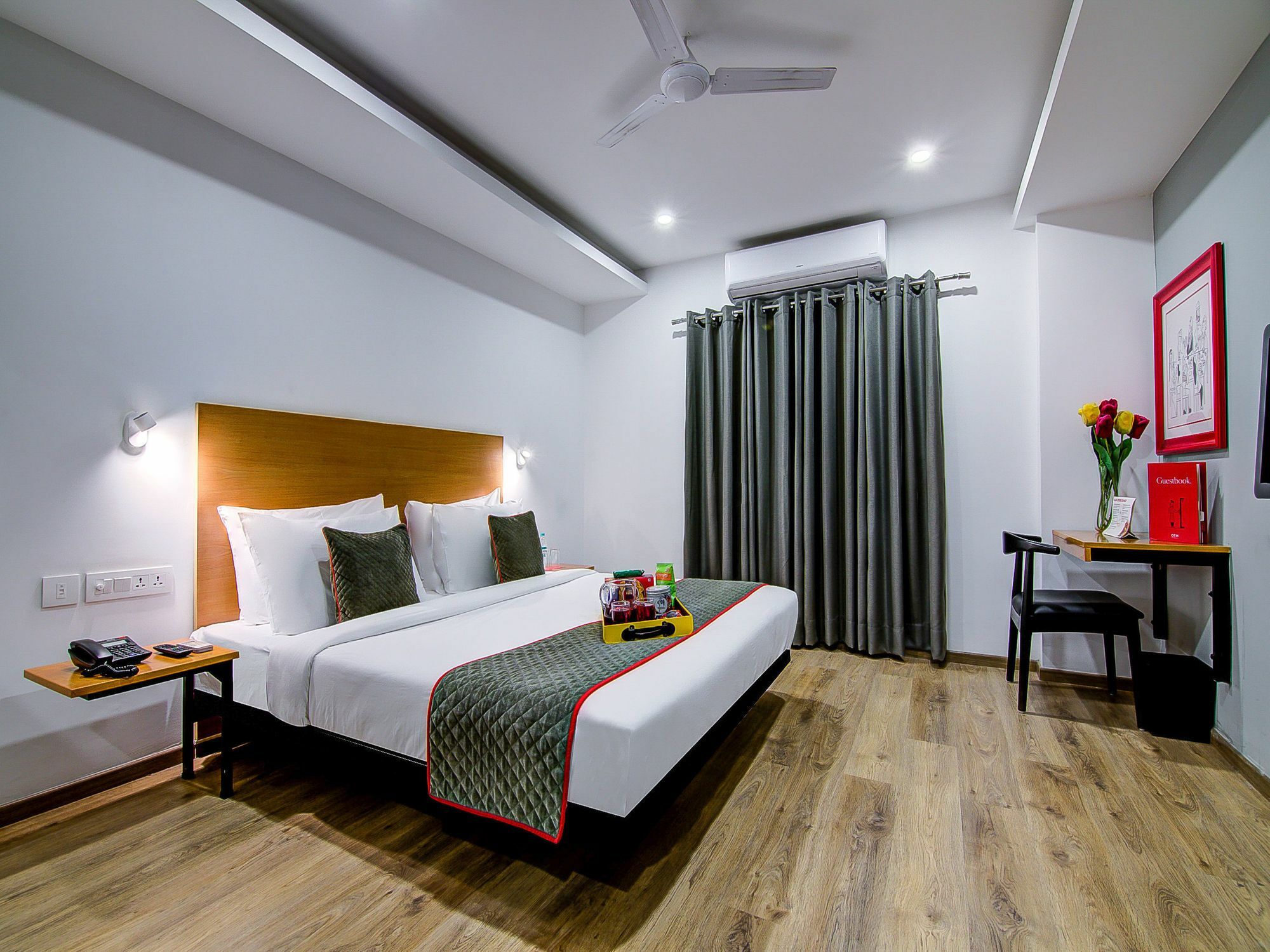 Oyo Townhouse 034 -Halcyon Hitech City Road Hyderabad Ngoại thất bức ảnh