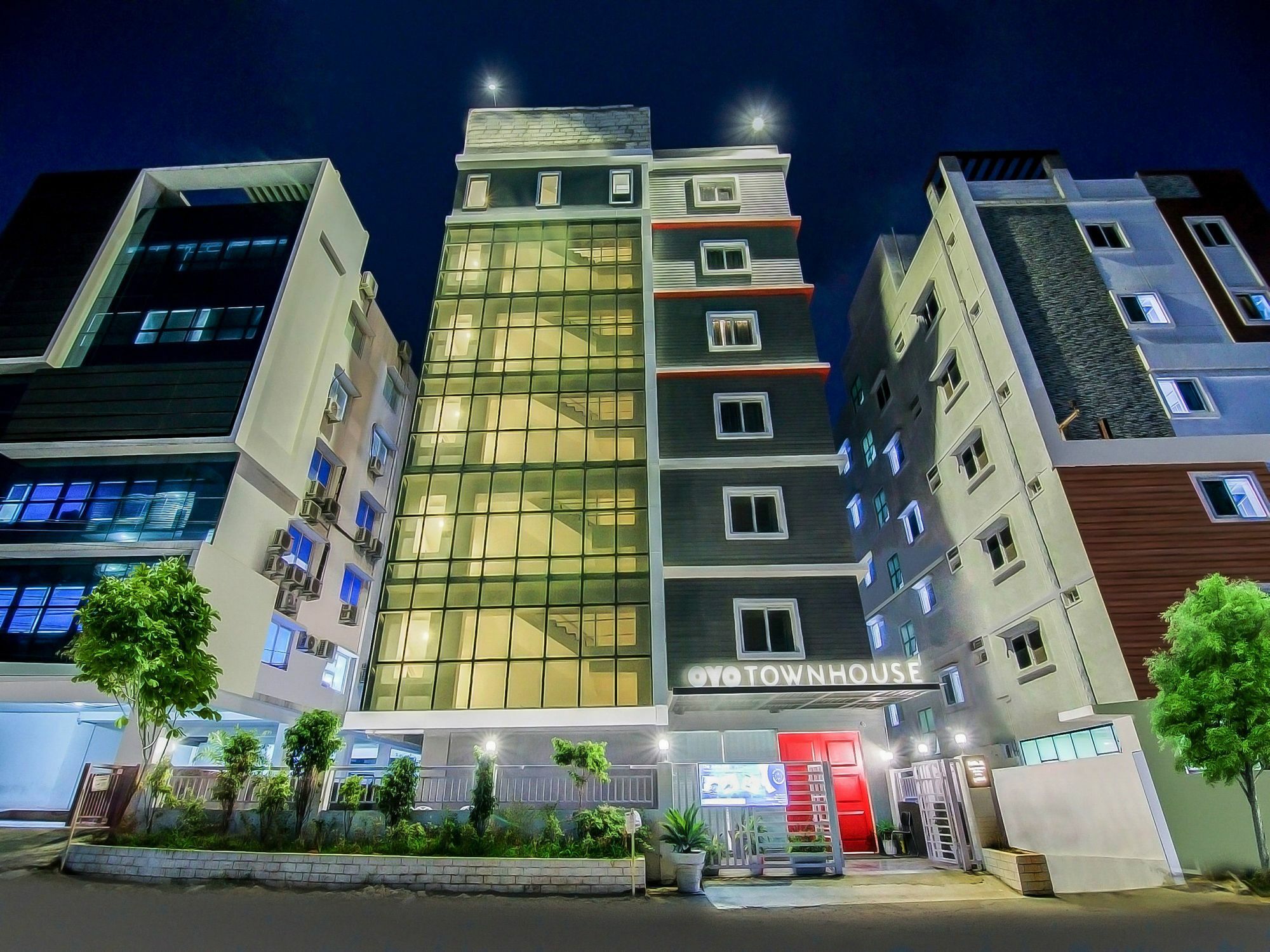 Oyo Townhouse 034 -Halcyon Hitech City Road Hyderabad Ngoại thất bức ảnh